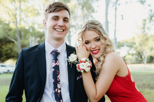 Love That Photo Townsville Graduation Photographer Button 1